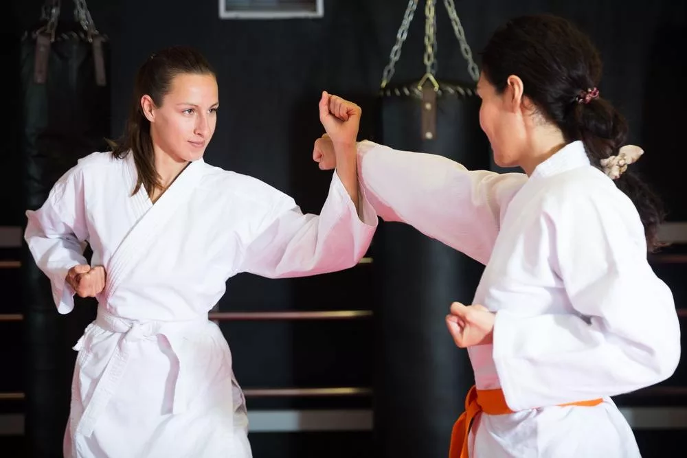 karate women training